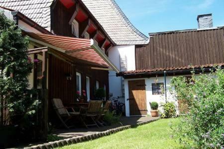 Altes Tageloehnerhaus Von 1510 Mit Garten Und Parkplatz Гослар Экстерьер фото